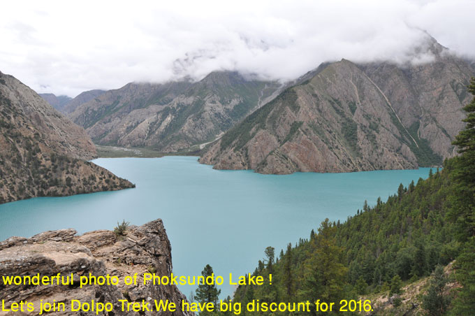 A beautiful picture of shephoksundo lake in Dolpo trek